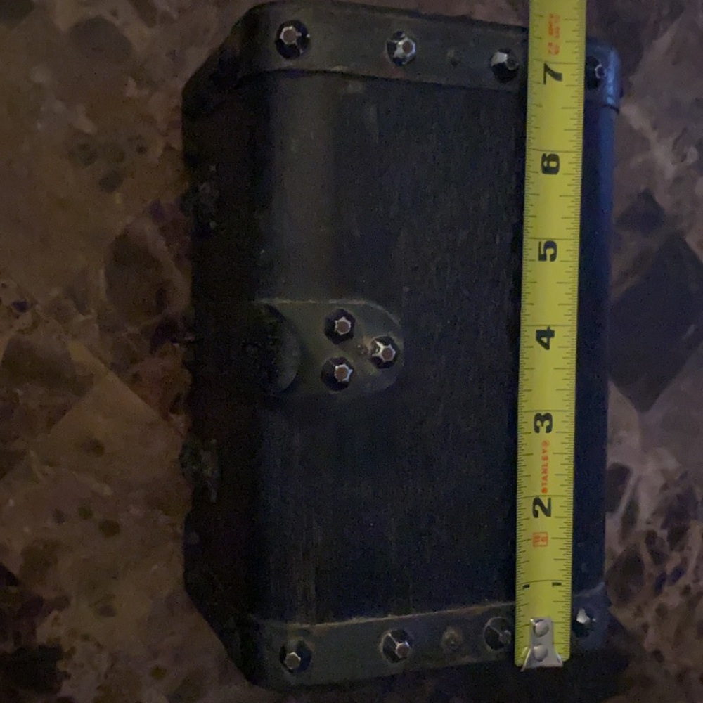 Treasure chest with lions heads LOCKABLE HASP studded metal accents chains JAPAN - Picture 5 of 12